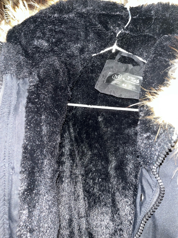 Продам женские куртки зимние 42/44 - Гай