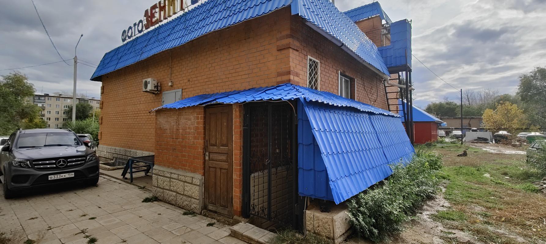 Продаётся доходное отдельно стоящее здание 240 м² с землёй в собственности в ЦЕНТРЕ города Ясный! - Ясный