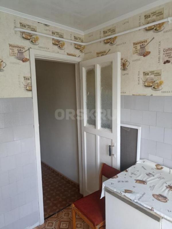 Продаю 3-х комнатную квартиру( маломерка), общей площадью 44 кв. - Орск