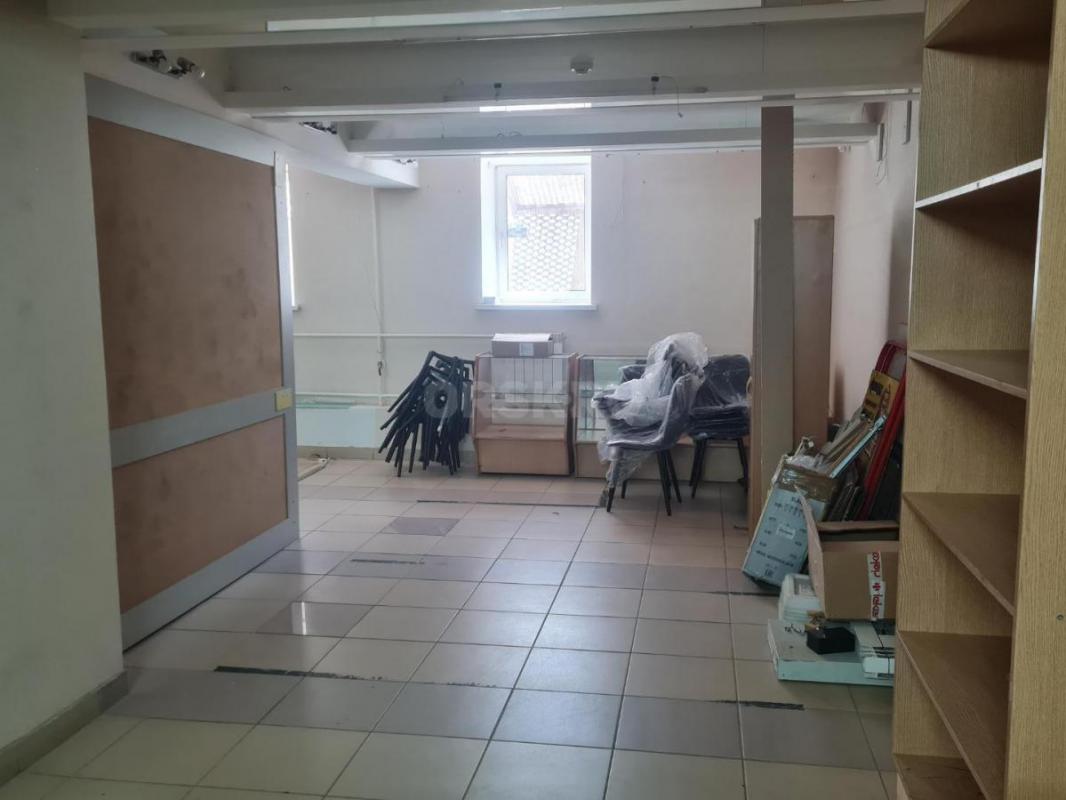 Сдам в центре города площадь 
в действующем магазине. - Орск