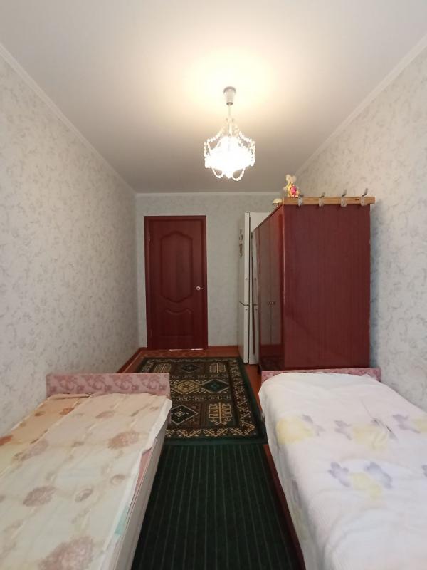 Продается 3-комнатная квартира  по адресу:  г. - Новотроицк