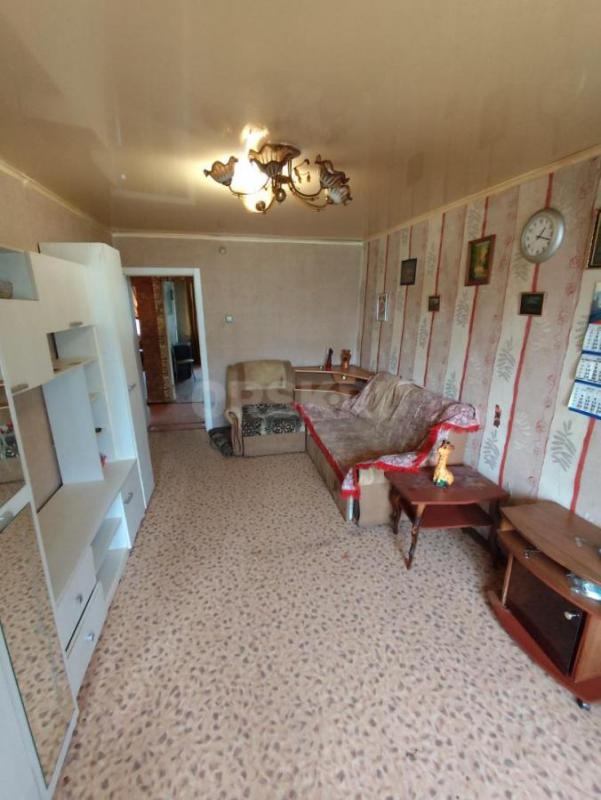 Продаётся уютная двухкомнатная квартира (распашонка), комнаты раздельные, общей площадью 48.2 квадра - Орск