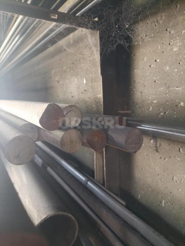 Продам пруток металлический диаметр 30мм, сталь 35, попилин по 2метра, общий размер 22метра. - Орск