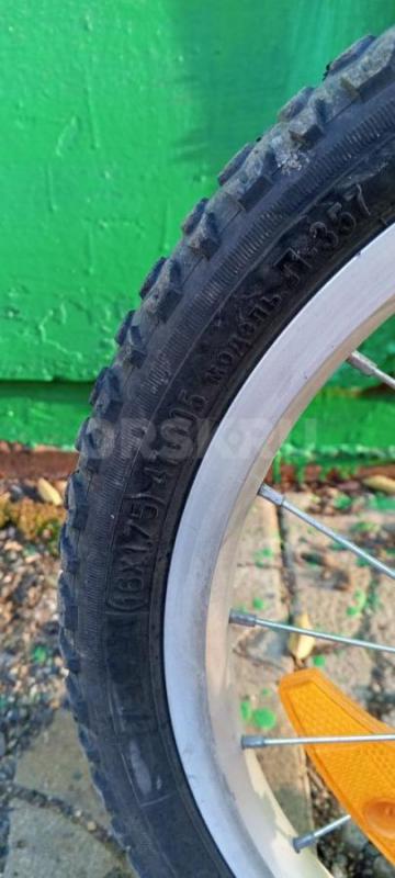 Продам детский велосипед в хорошем состоянии,колеса на 16+ дополнительные боковые колеса. - Орск