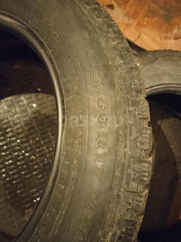 Продам зимние Нокиан 225/60-17. - Орск