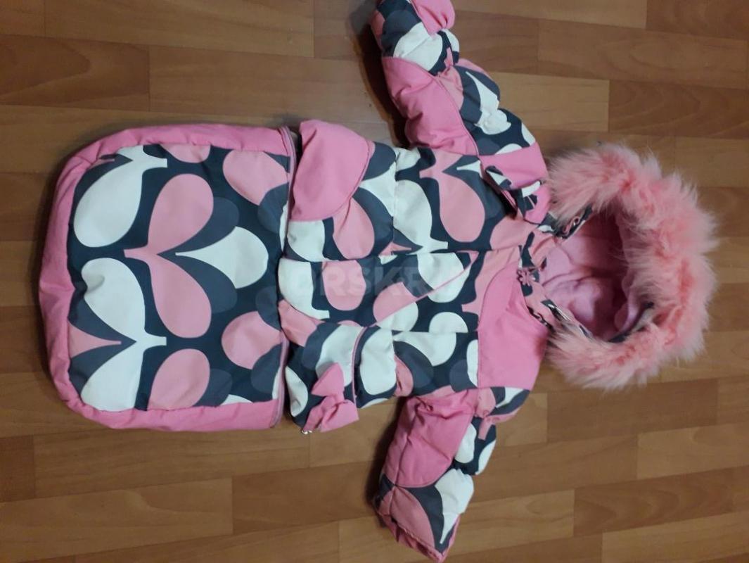 для девочки с рождения: 1-3)комбинезон 0-2г=600р; 2)зимний комбинезон (подклад не отстегивается)=450 - Орск