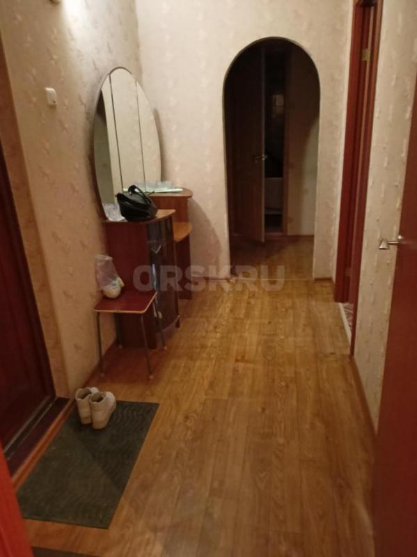 Сдам квартиру на длительный срок ,в квартире есть все для проживания ! - Орск