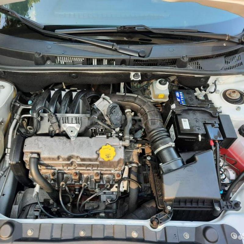 продам гранту КРОСС в новом  состоянии авто в дтп не участвовал   пробег реальный    в наличии конди - Орск