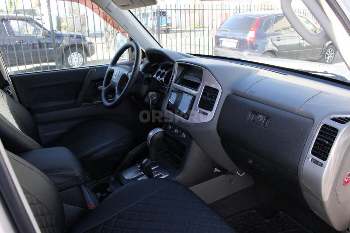 В продаже Mitsubishi Pajero &amp;#039;2004 III Рестайлинг 
√Бензин, 3.5 л, 202 л.с.
√АКПП, пол - Орск