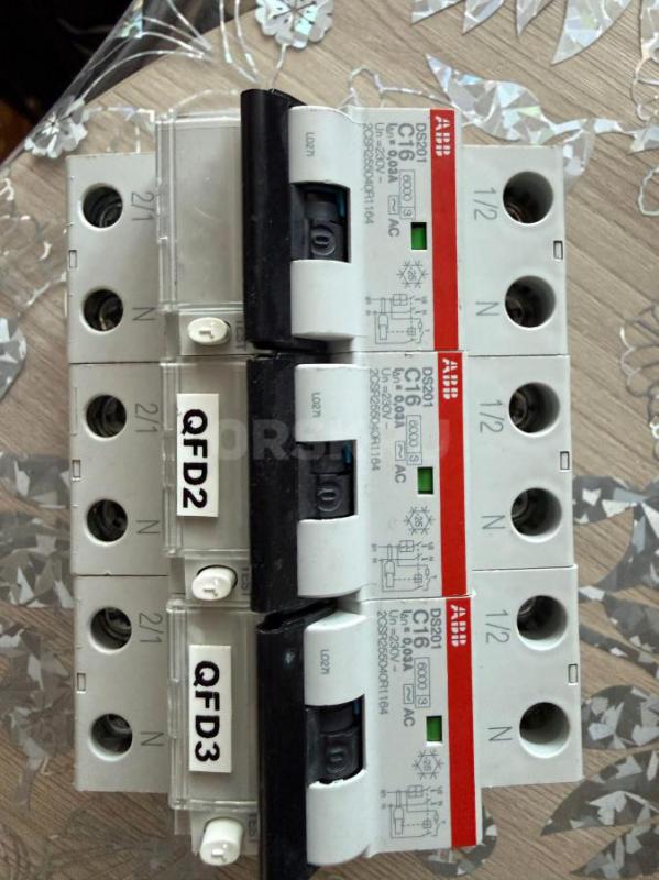 Продам коммутационные аппараты: автоматические выключатели (автоматы), устройства защитного отключен - Орск