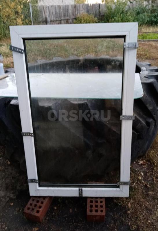 Продам пластиковые окна 3шт  68*108, одно глухое, 2 поворотно-откидные, окна в отличном состоянии - Орск