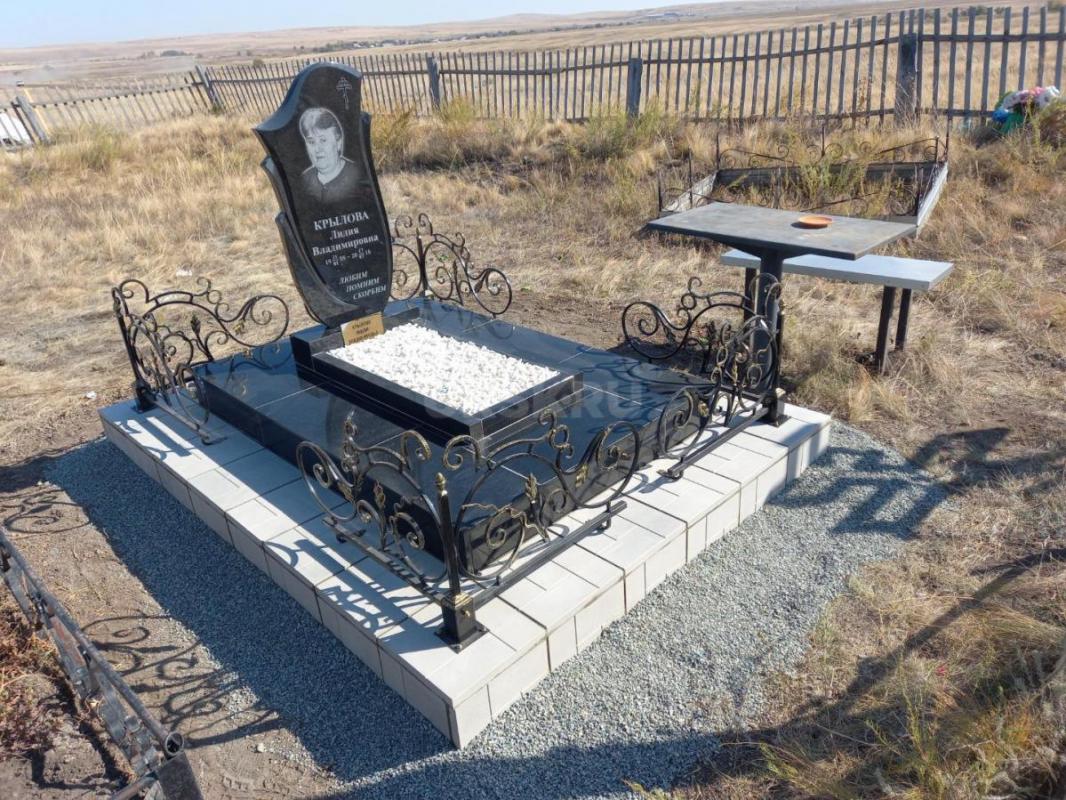 КОМПЛЕКСНОЕ БЛАГОУСТРОЙСТВО ЗАХОРОНЕНИЙ 

Любых типов и размеров 
 
- натуральный камень
 ( гра - Орск