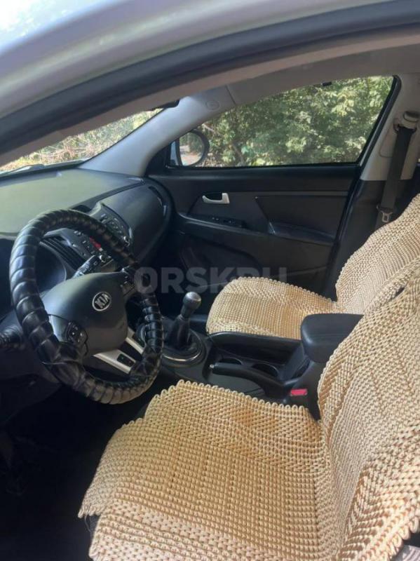 Кия Спортейдж 3 2013 год Я хозяин Полн привод Комплектация Комфорт Без дтп Зимняя на дисках 
Автоза - Орск