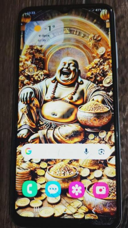 продам Самсунг все работает отлично не глючит заряд держит наклеено новое стекло любые проверки  при - Орск