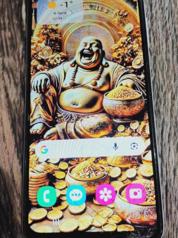 продам Самсунг все работает отлично не глючит заряд держит наклеено новое стекло любые проверки  при - Орск