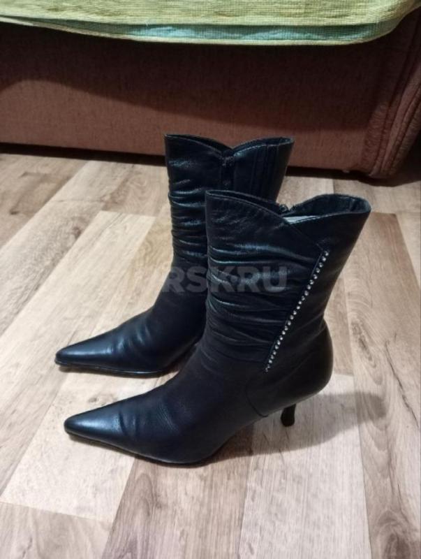 Продам женские,демисезонные сапоги в отличном состоянии,38 р. - Орск