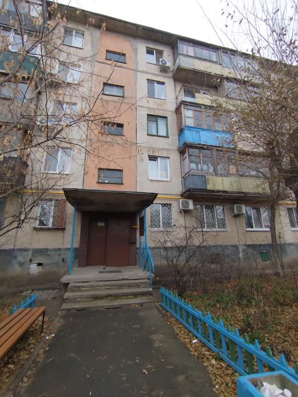 Двухкомнатная  квартира. - Новотроицк