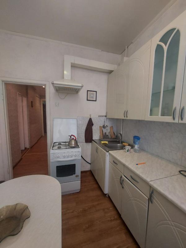 Продается 2-комнатная квартира по адресу: г. - Новотроицк