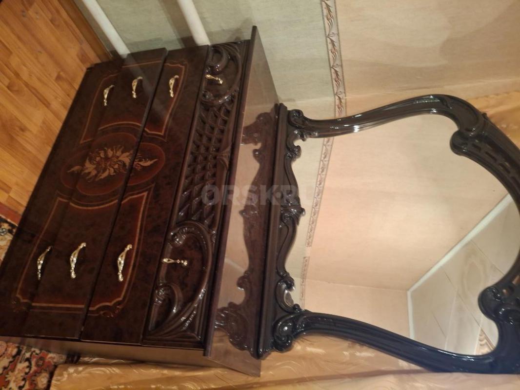 Продам кровать с матрасом и комод в хорошем состоянии. - Орск