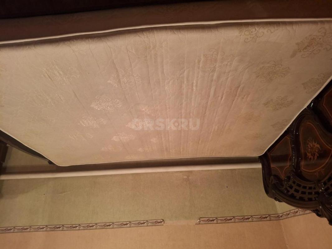 Продам кровать с матрасом и комод в хорошем состоянии. - Орск