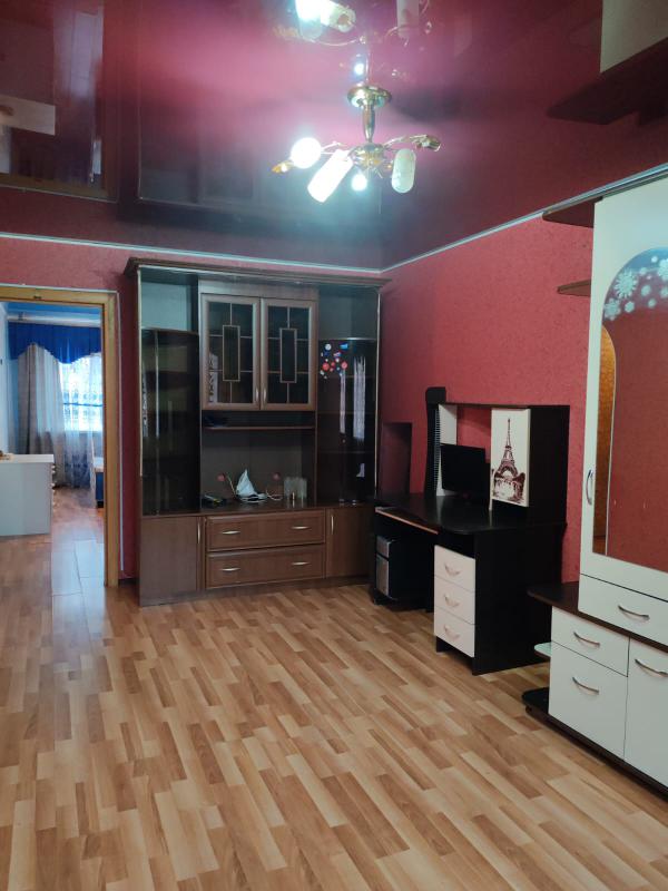 Продам в центре города уютную 2- комнатную квартиру ( распашонка). - Новотроицк