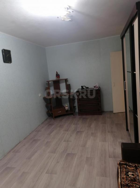 Продам стиральную машинку в рабочим состоянии 4000, шкаф купе отличное состояние 7000, стол компьюте - Орск