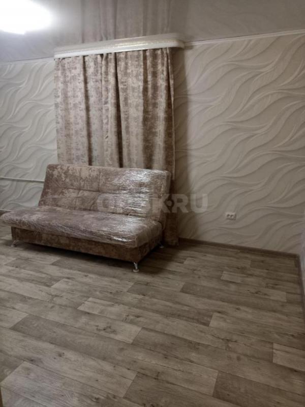 Сдам  на длительный срок чистую, уютную однокомнатную квартиру (студию). - Орск