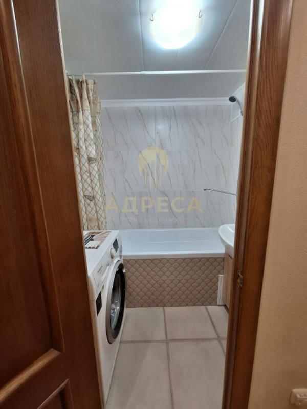 ПРЕДЛАГАЕМ ВАШЕМУ ВНИМАНИЮ ПРОСТОРНУЮ И УЮТНУЮ ДВУХКОМНАТНУЮ КВАРТИРУ! - Оренбург