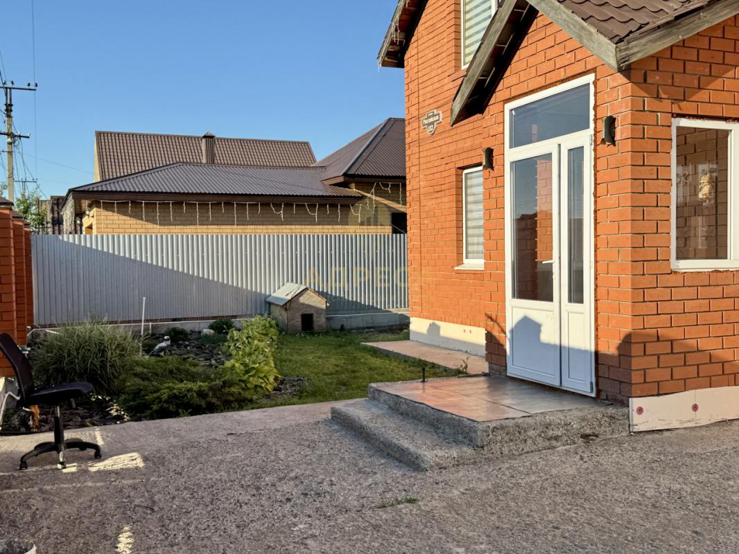 Предлагаем Вaшeму вниманию БОЛЬШОЙ ДОМ с ремонтом и мебелью, С ГАРАЖОМ по хорошей цене! - Оренбург