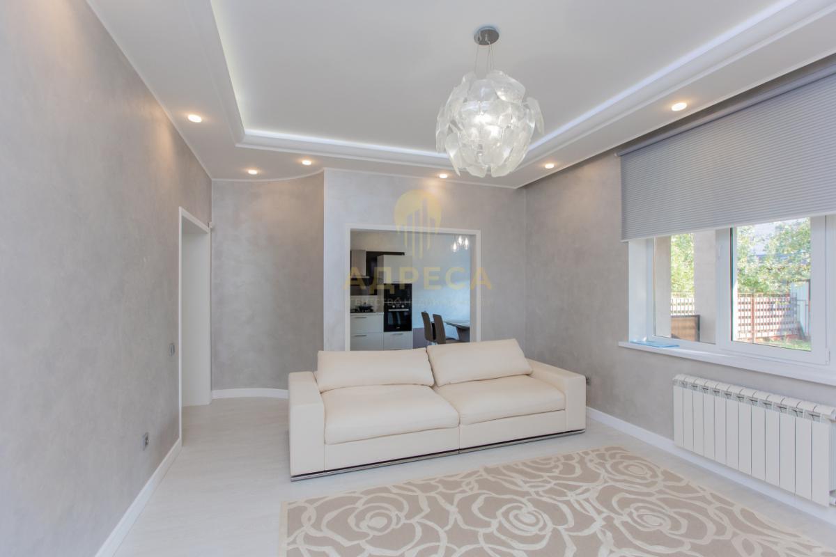 Продаётся просторный таунхаус в современном жилом комплексе &laquo;Крона&raquo;Предлагаем ст - Оренбург