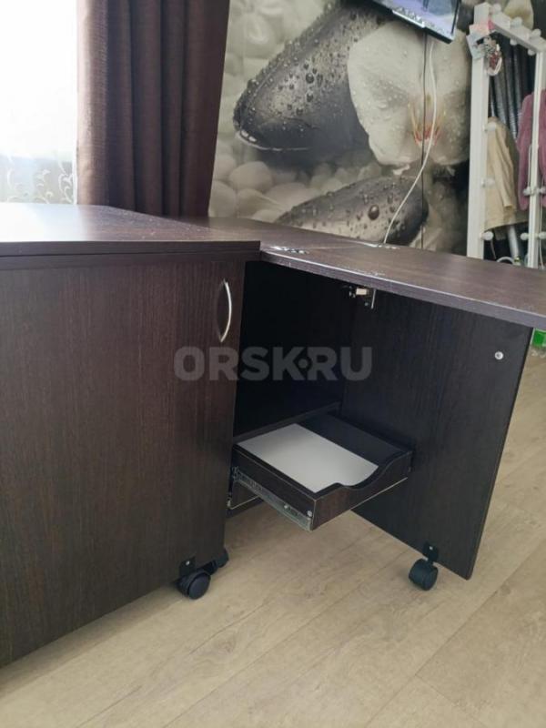 Продам швейный стол-трансформер, все вопросы по телефону - Орск