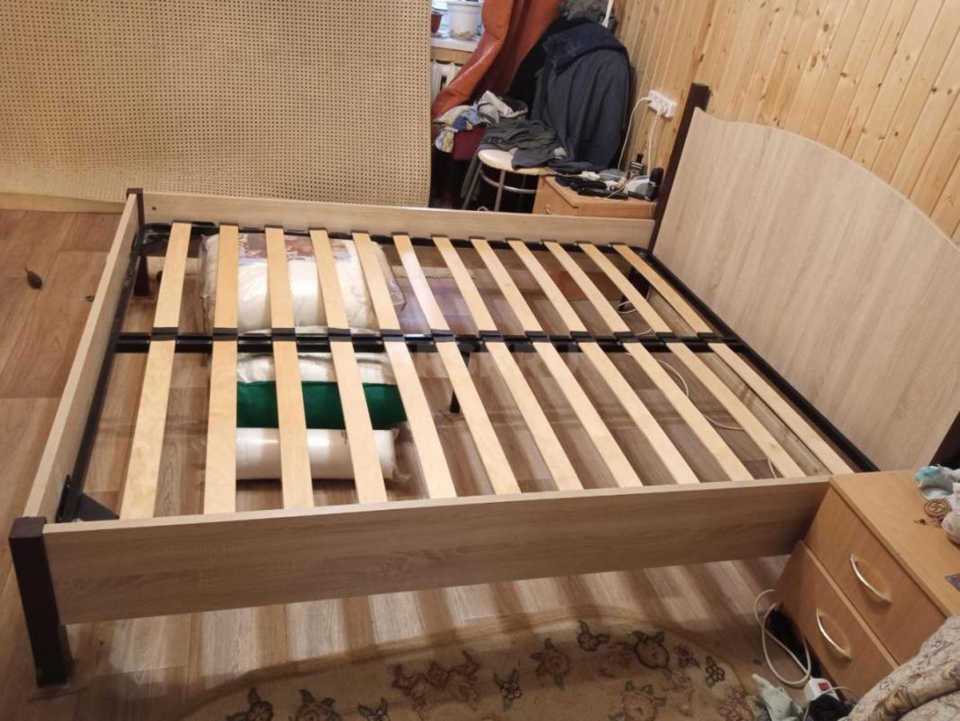 Продам кровать 160х200, с ортопедической решеткой, с матрасом, б/у. - Орск