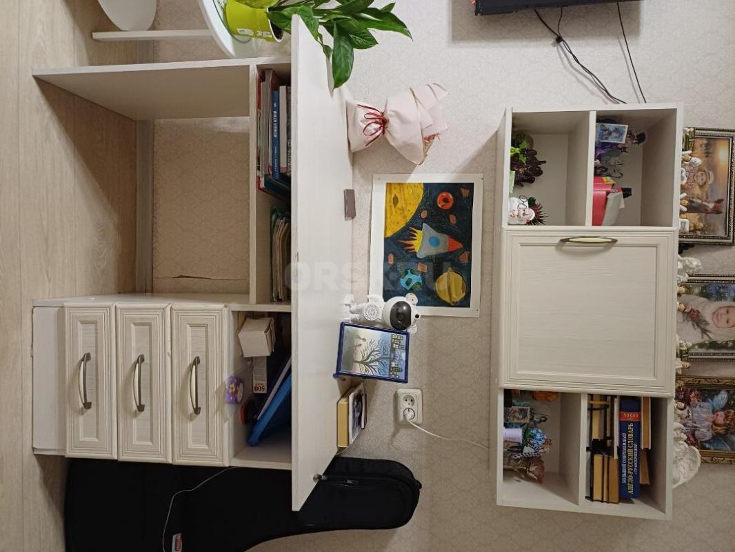 Мебель в детскую, 2 кровати,2 стола,2 полки,шкаф. - Орск