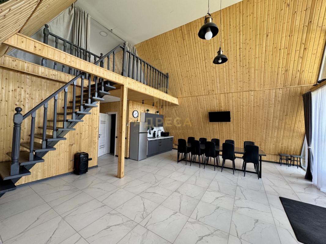 Продам жилoй 2-х этажный дом А-frame в тихом и живописнoм меcте - Ростоши-2, 137 м. - Оренбург