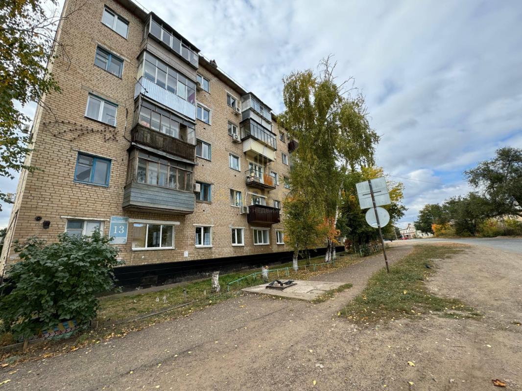 Продается 3-комнатная квартира по адресу: г. - Оренбург