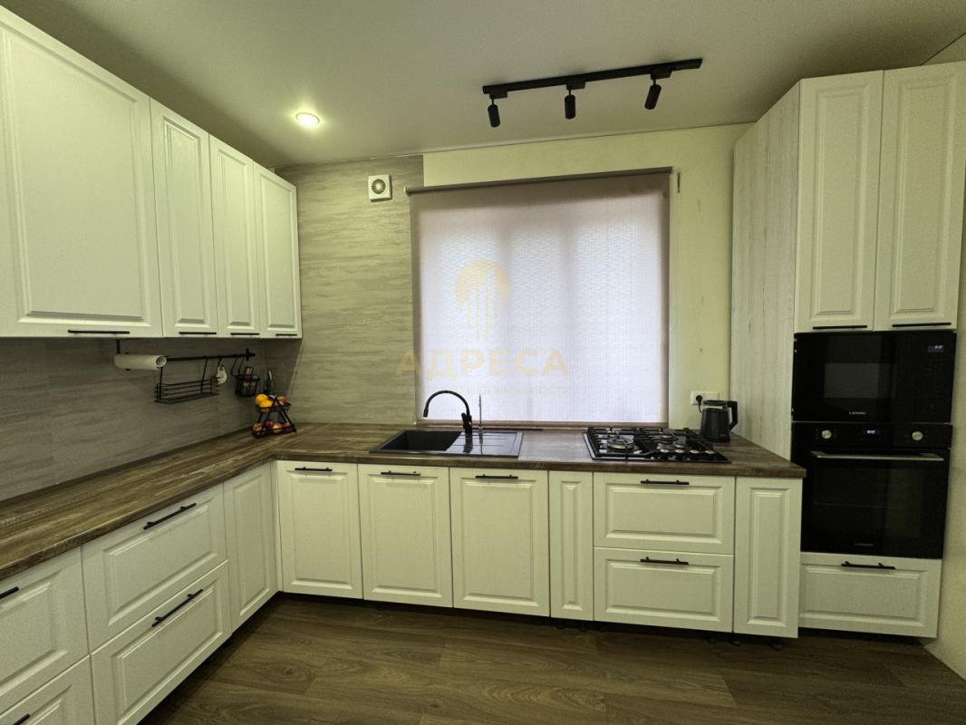 Пpедлaгаем уютный ДОМ с ремонтом в п. - Оренбург