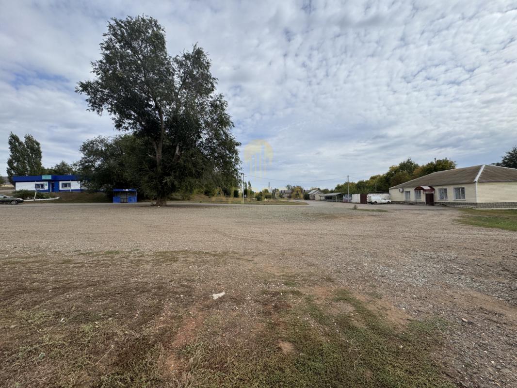 Продается уютный дом в живописной деревне 30 минут от города, окруженной зелеными полями и лесами, и - Оренбург