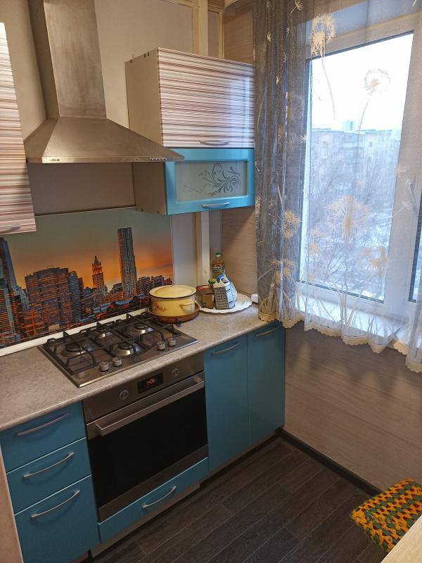 Сдам на длительный срок. 18 тр+Коммунальные платежи - Новотроицк