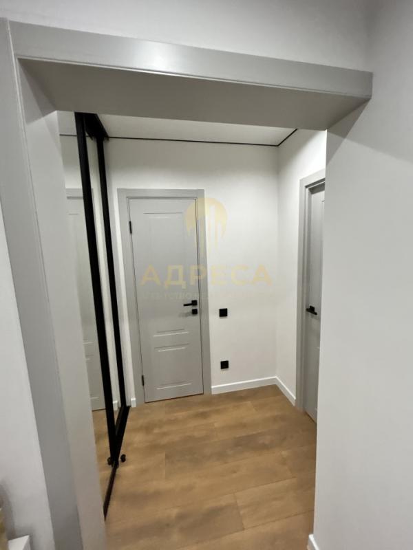 Евро-трешка с дизайнерским ремонтом в доме комфорт-класса, ЖК &laquo;Геометрия&raquo;. - Оренбург