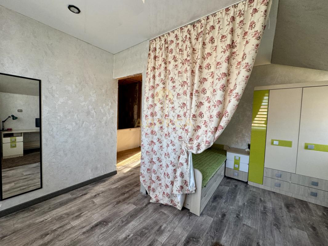 Предлагаем Вaшeму вниманию БОЛЬШОЙ ДОМ с ремонтом и мебелью, С ГАРАЖОМ по хорошей цене! - Оренбург