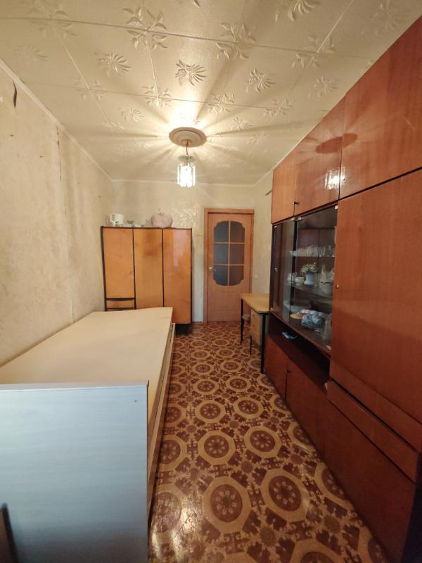 Продается 3-комнатная квартира  по адресу:  г. - Новотроицк