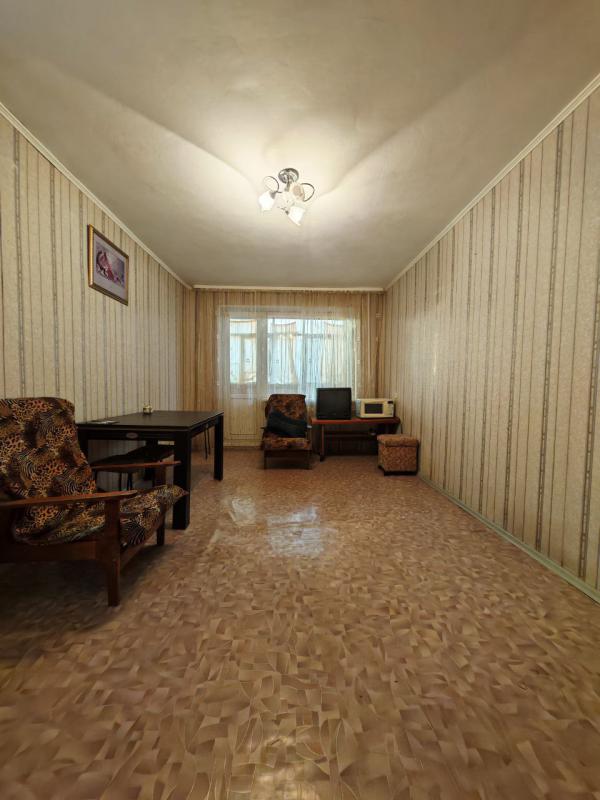 Продается 3-комнатная квартира  по адресу:  г. - Новотроицк