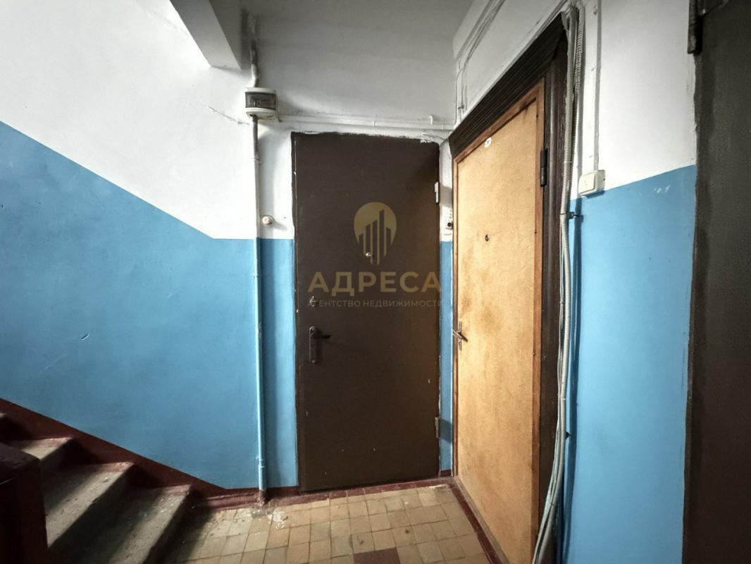 Продается двухкомнатная квартира , общей площадью 42,4 кв. - Оренбург