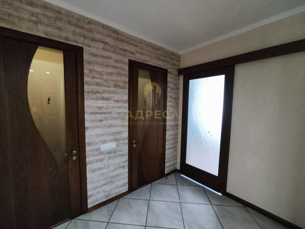 ПРЕДЛАГАЕМ ВАШЕМУ ВНИМАНИЮ ПРОСТОРНУЮ И УЮТНУЮ ДВУХКОМНАТНУЮ  КВАРТИРУ, В КИРПИЧНОМ ДОМЕ! - Оренбург