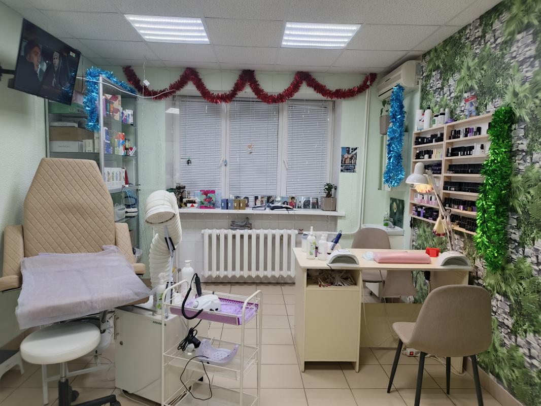 Продается салон красоты "Марго" в районе комплекса домов "Изумрудный" по адресу: - Новотроицк