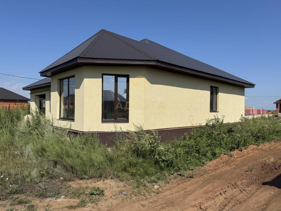 ПРОДАМ ШИКАРНЫЙ ПРОСТОРНЫЙ ДОМ с гаражом в Aвиaтoр-2 (п. - Оренбург