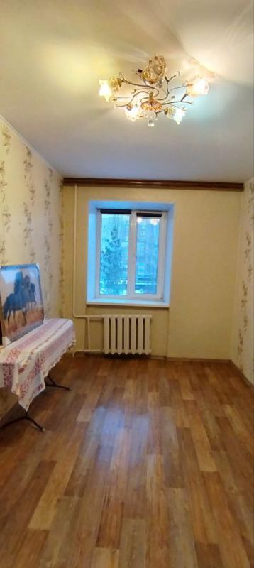 Продается 2-комнатная квартира  ,по адресу: г. - Новотроицк