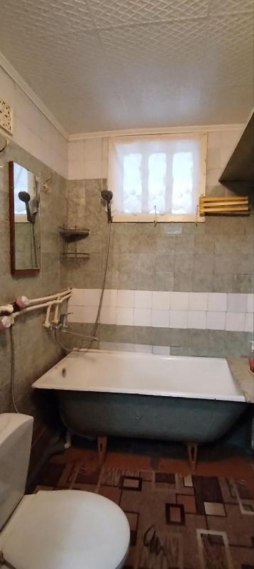 Продается 2-комнатная квартира  ,по адресу: г. - Новотроицк