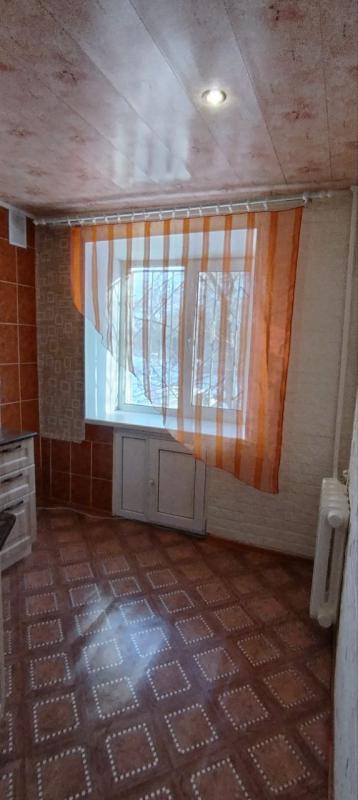 Продается 2-комнатная квартира  ,по адресу: г. - Новотроицк