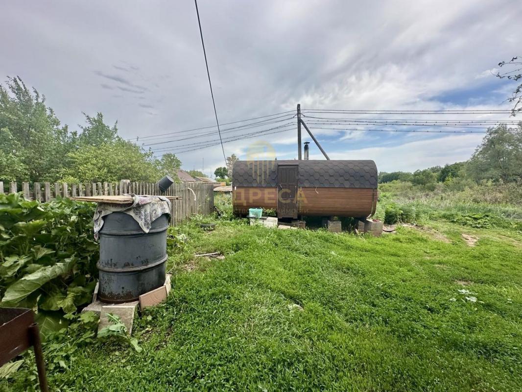 Продается уютный дом в живописной деревне 30 минут от города, окруженной зелеными полями и лесами, и - Оренбург